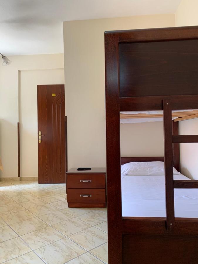 The First Hotel Saranda Exterior photo