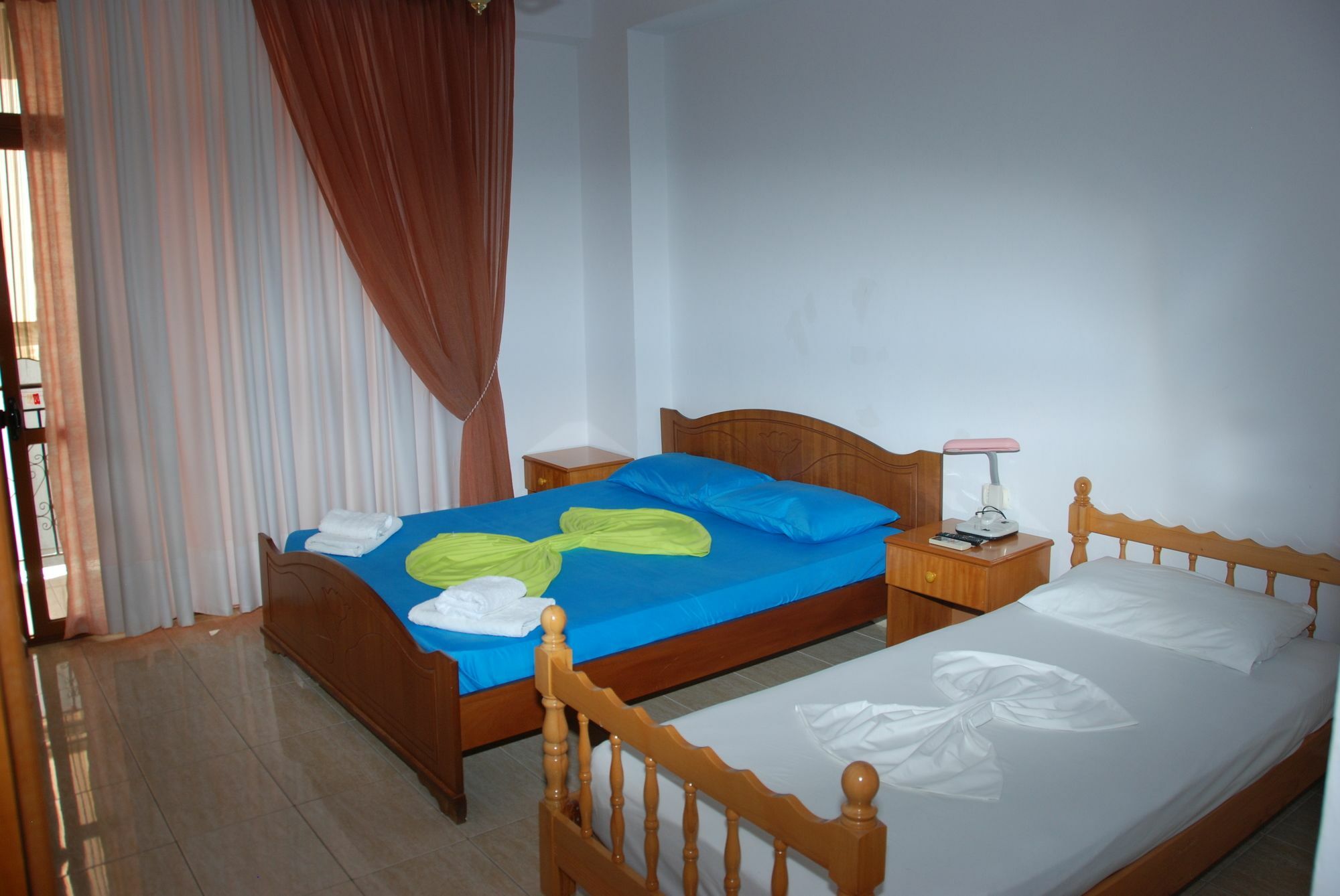 The First Hotel Saranda Exterior photo